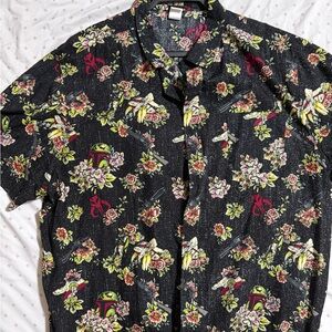 Star Wars Black Short-Sleeve Button-Up Shirt with Floral & Character Print